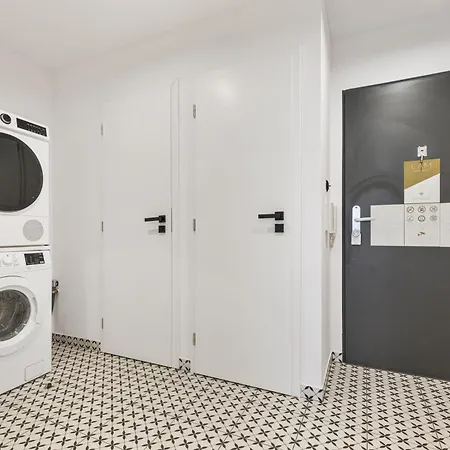 Lam Retro ברטיסלאבה